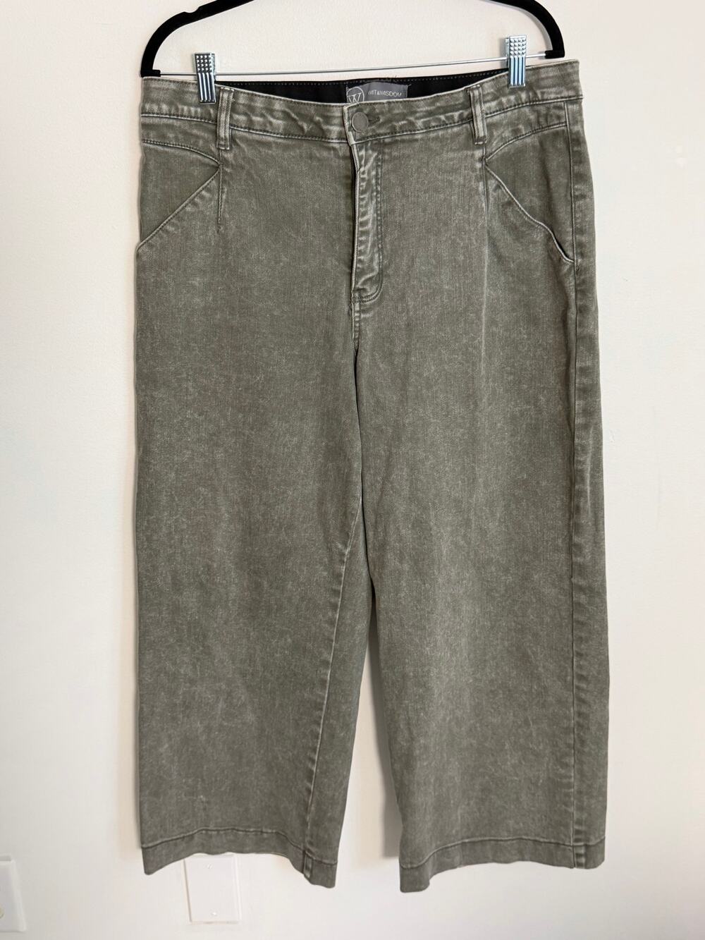 Wit &‎ Wisdom Wyatt Women's Cropped pants size 12